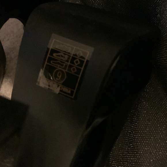 COPY - A show stopper. Black platforms with 5’inch heels brand new! By Ellie si… - Picture 11 of 11